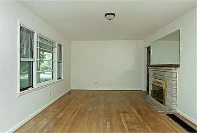 353 Boiling Springs Dr — Photo 7