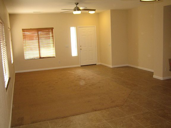 4th image of 610 W Mountain View Dr