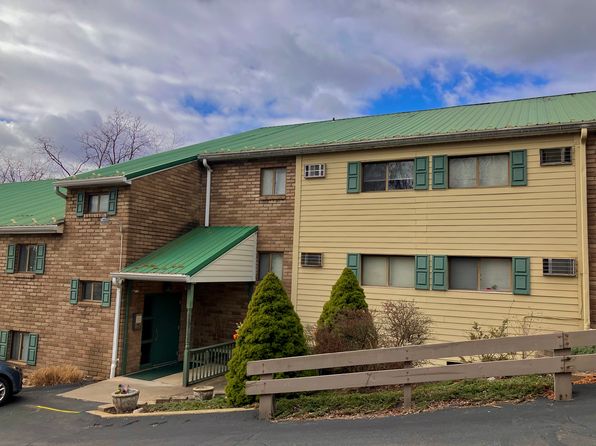 61 Colonial Manor Rd