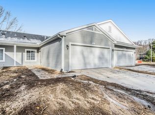 15901 Cedar St, Grand Haven, MI 49417