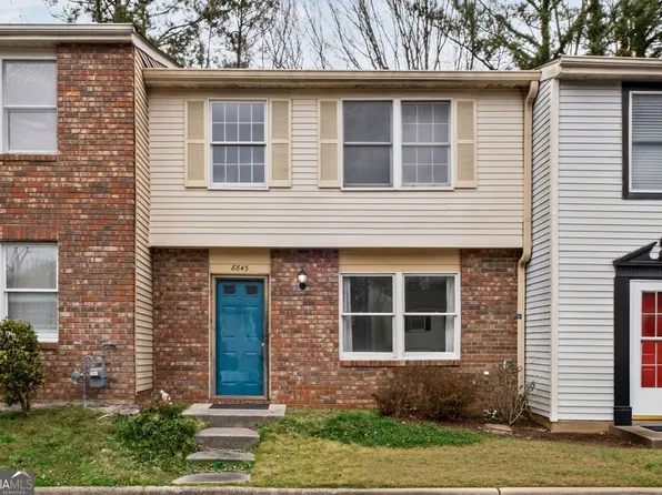 8843 Applegate Ln, Sandy Springs, GA 30350