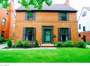 2584 Fenwick Rd, University Heights, OH 44118