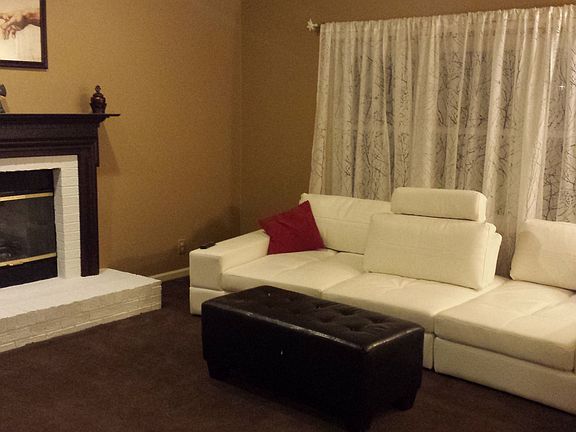 2nd image of 846 Waveland Ln