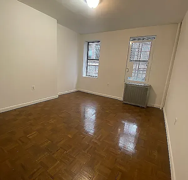 424 W 56th St #5 — Photo 8