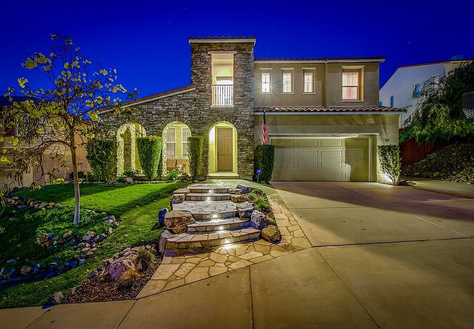 1st image of 886 Antilla Way