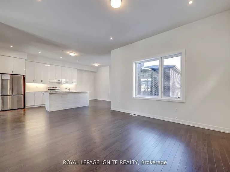 56 Rustle Woods Ave — Photo 17