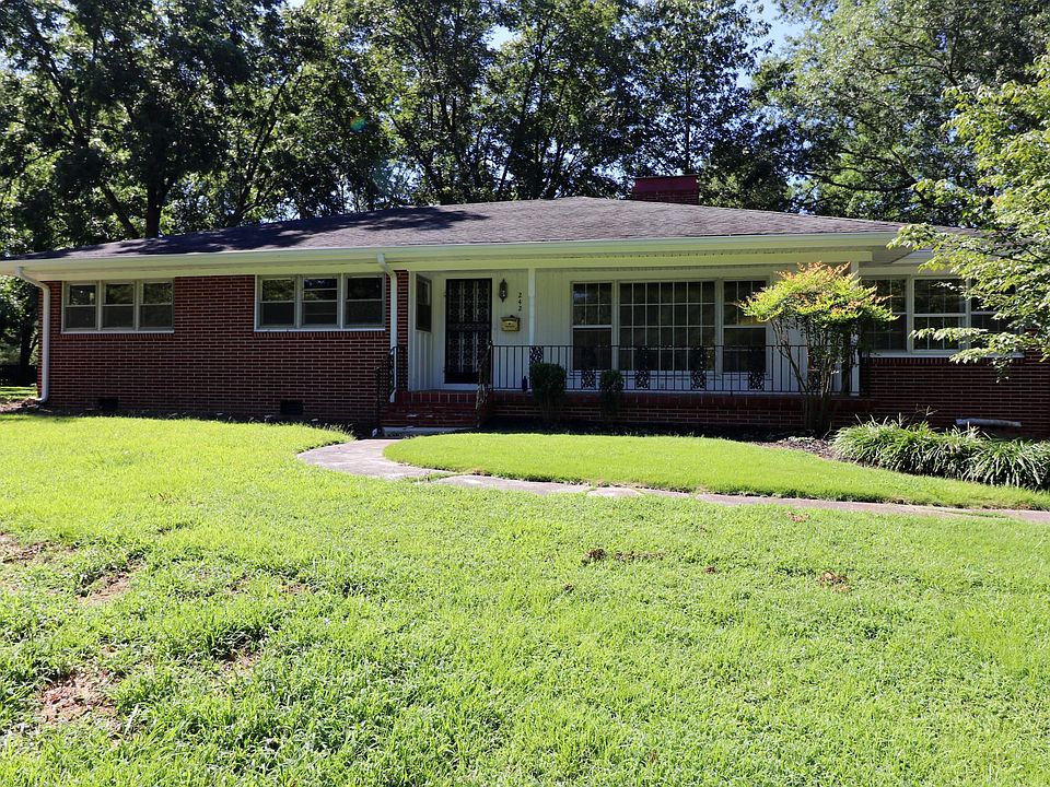 1st image of 242 Woodland Dr