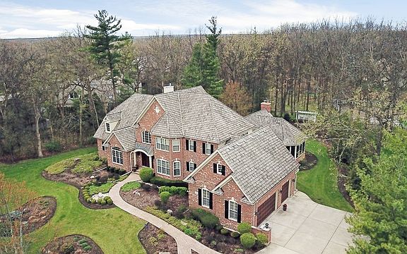 2nd image of 1218 Fox Glen Dr