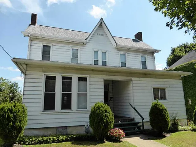 433 Chestnut St photo 1