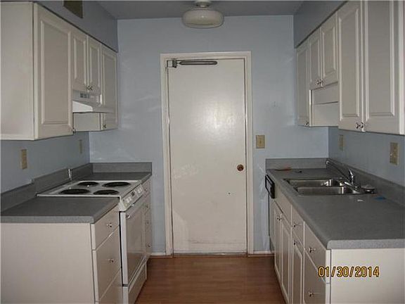 5th image of 13351 W Stonebrook Dr
