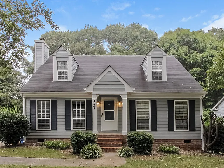8307 Houndstooth Dr — Photo 4