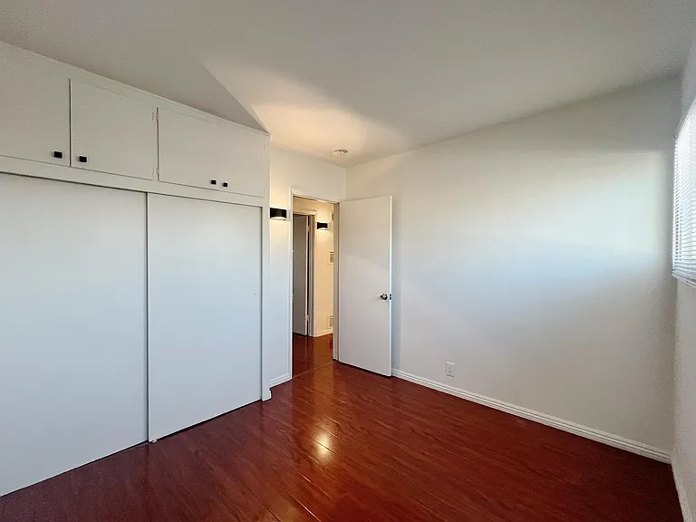325 N Garfield Ave #H — Photo 16