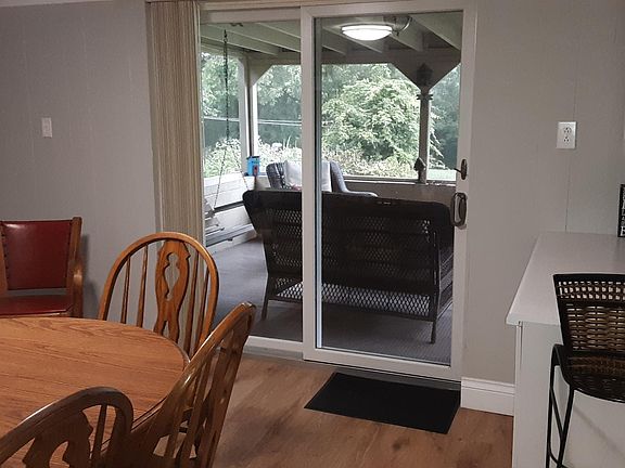 Sliding Door to Screened Porch
