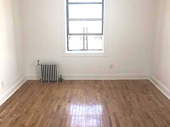 4th image of 562 W 174th St APT 63