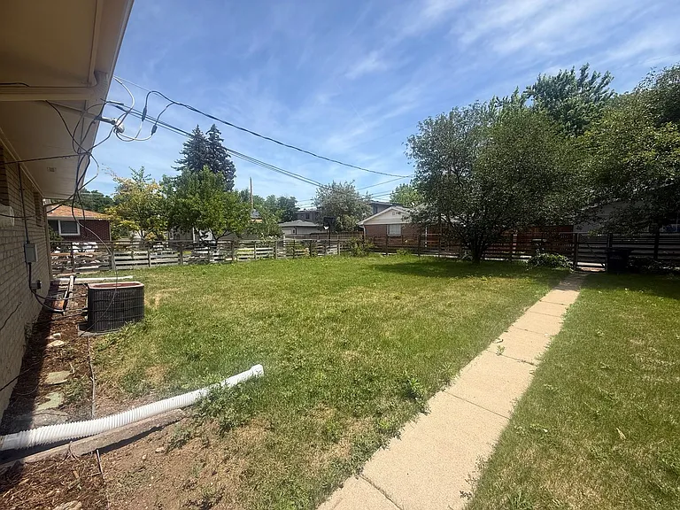 3326 S Ash St — Photo 25