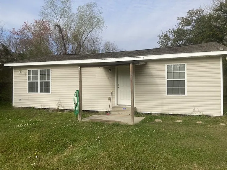 7055 Bell Cir — Photo 1