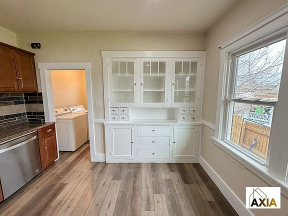 3rd image of 1553-1555 N Lowell Blvd #1555A