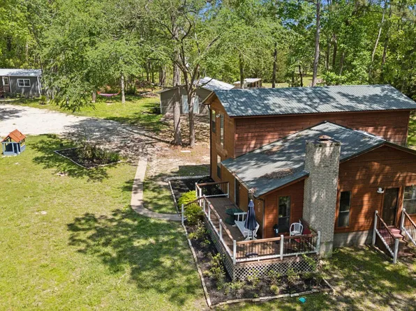 10 Boat Launch Rd, Point Blank, TX 77364
