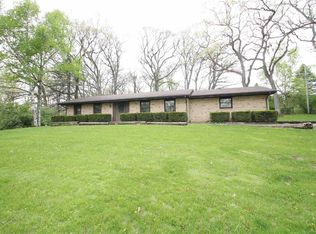 5438 Nottingham Dr, Loves Park, IL 61111