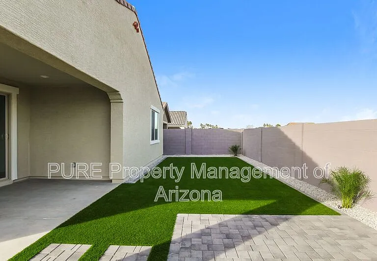 10254 W Crittenden Ln — Photo 14