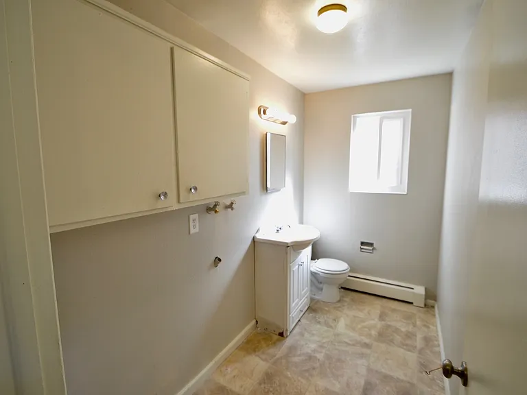 5705 S Pearl St — Photo 5