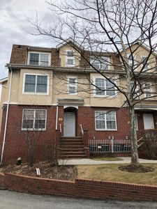 1 Patricia Ln, Bronx, NY, 10465