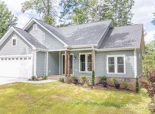 126 Maehill Pl SW, Lenoir, NC 28645