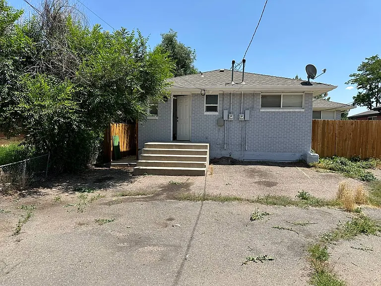 3365 N Jasmine St — Photo 18
