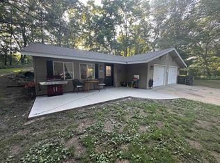 423 N 5th St, Muscoda, WI 53573