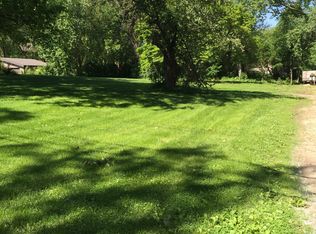 6N050 Garden Ave, Roselle, IL