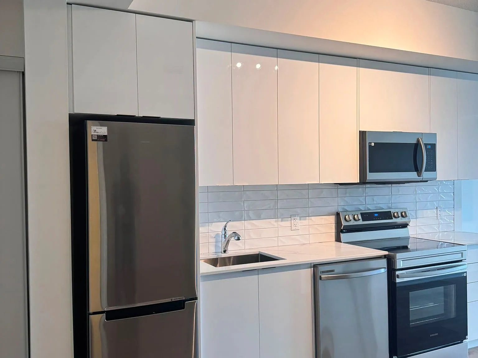 2 bed, $1,700 — Photo 4