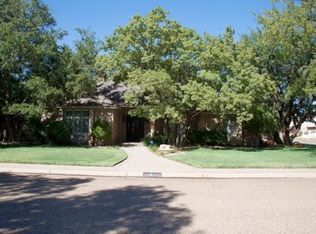 1811 E Carter Dr, Brownfield, TX 79316