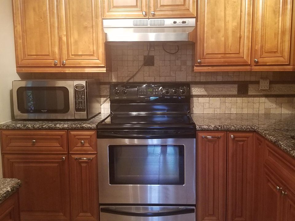 1st image of 2731 Taft St APT 412