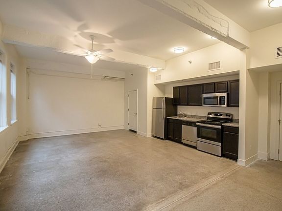 3rd image of 217 N 6th St APT 2304
