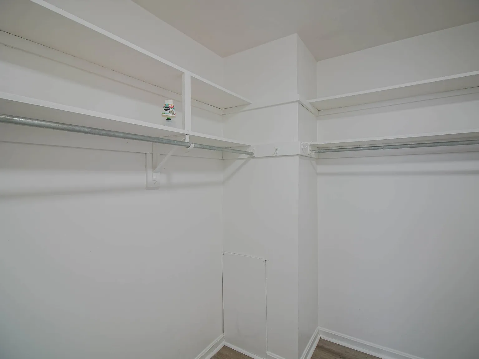 6 Canterbury Sq — Photo 4