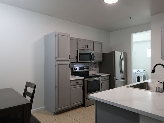 5th image of 501 Gibson Dr APT 2512