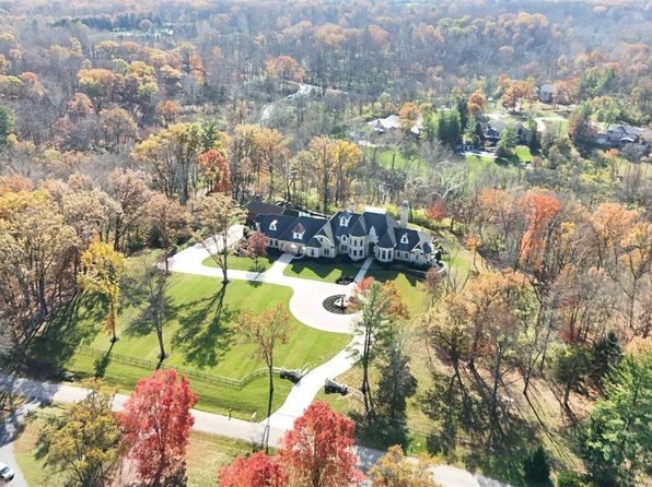 8875 Fawnmeadow Ln, Cincinnati, OH 45242