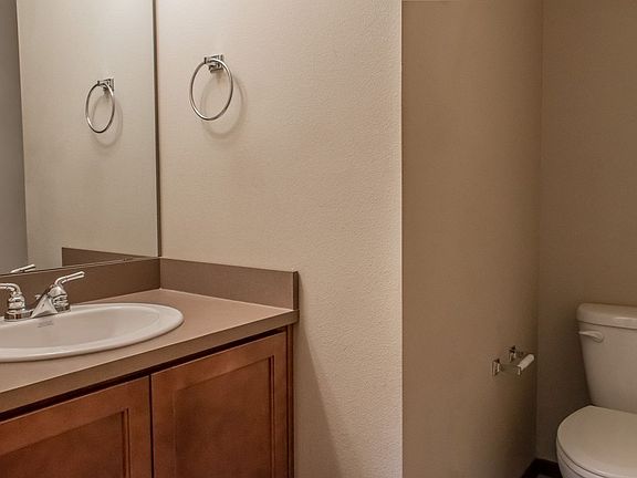 5th image of 9003 8th St SE Unit B
