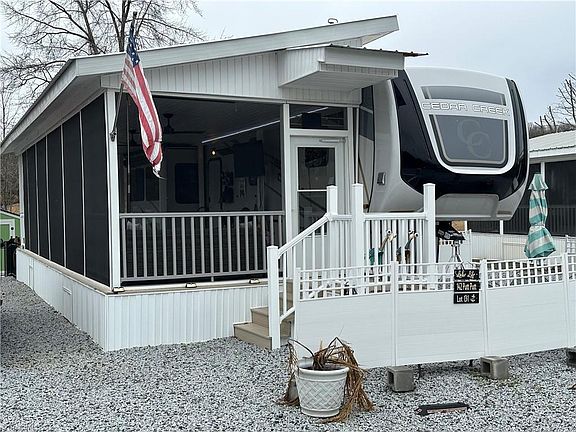 3rd image of 142 Putt Putt Ln