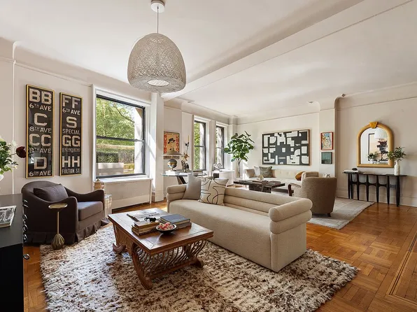 270 Riverside Dr APT 2C, New York, NY 10025