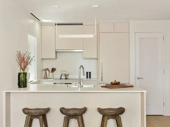 300 East 50th Street 5L image 1 of 14