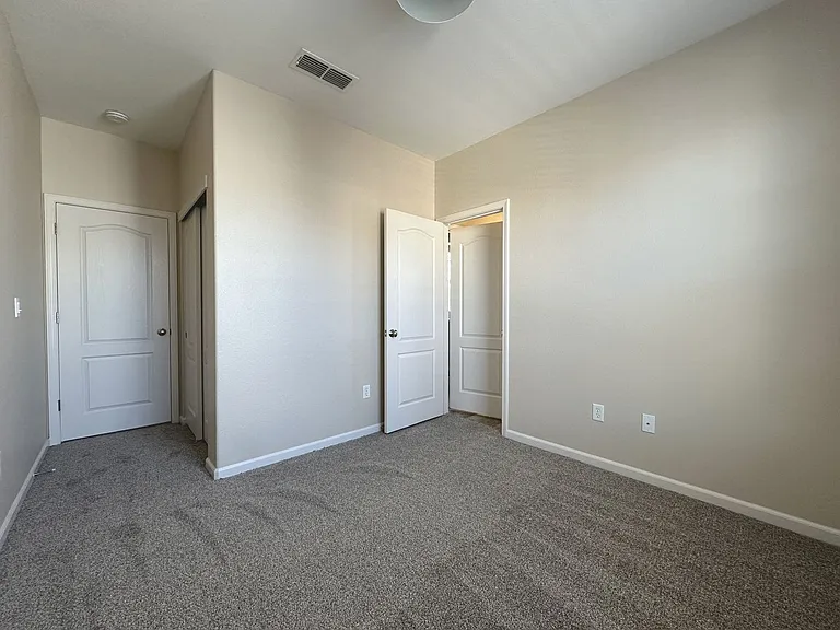 6104 Rockport Ln — Photo 23