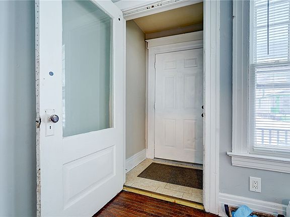 3rd image of 29-31 Suter Ter