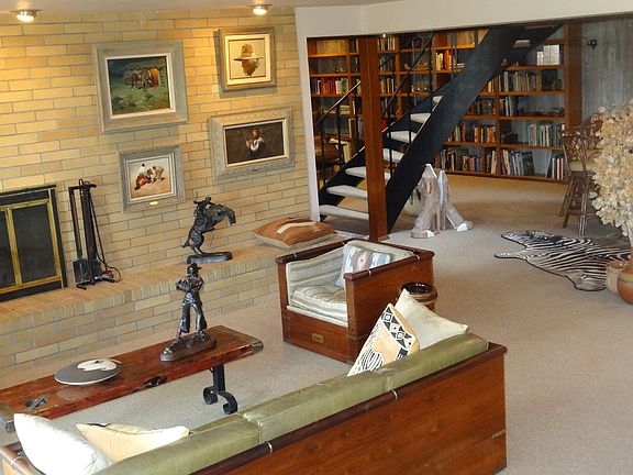 Lower living room