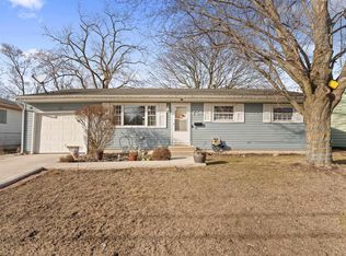 758 E 12th St, Mishawaka, IN 46544