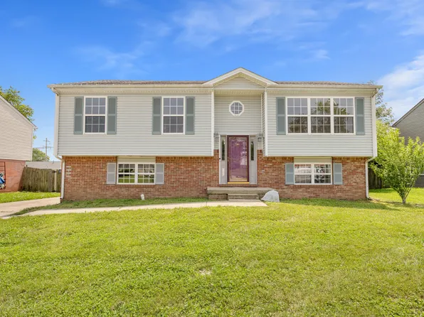 720 Pinoak Dr, Nicholasville, KY 40356