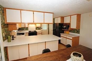 2nd image of 1286 Holiday Dr