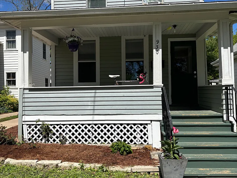 930 E Dayton St — Photo 1