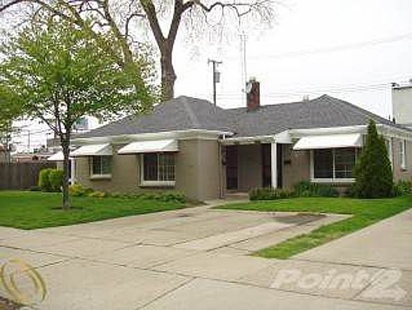 5th street - front view