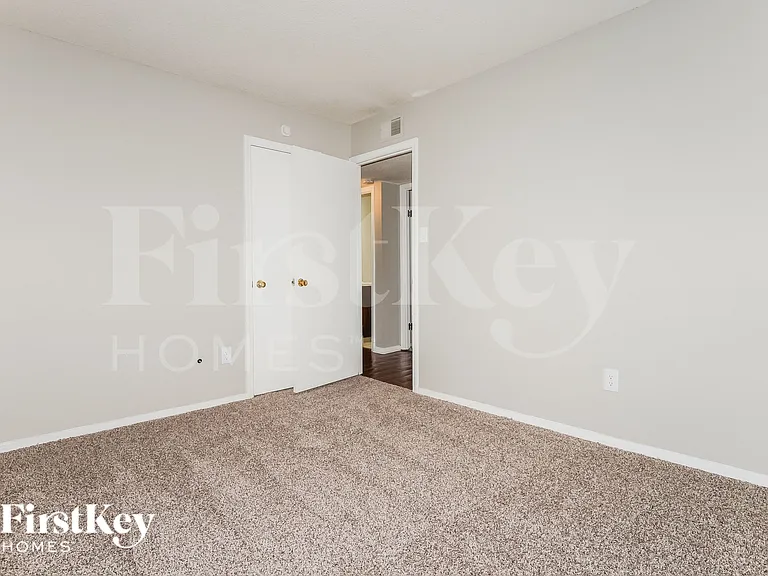 3037 Leeridge Dr — Photo 12